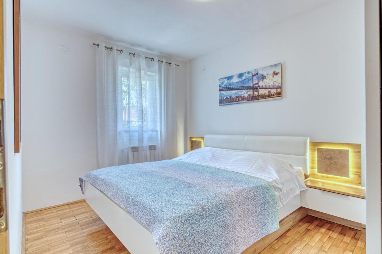 Apartments Birimac Πούλα Εξωτερικό φωτογραφία